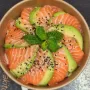Chirashi saumon avocat s&eacute;same